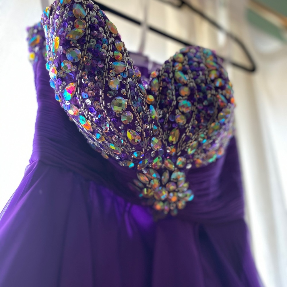 Purple high-low formal dress - Picture 6 of 8